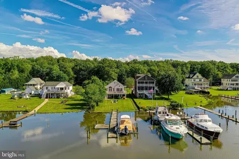 View/Area - 3733 Clarks Point Rd, Middle River, MD 21220 photo 16 of 18