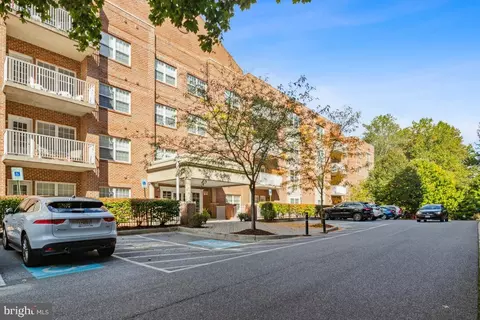 9510 Coyle Rd #409, Owings Mills, MD 21117