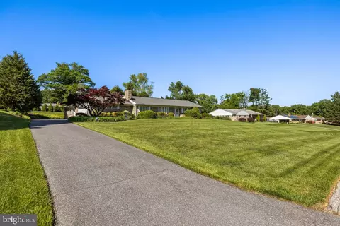 7012 Heathcoate Dr, Kingsville, MD 21087