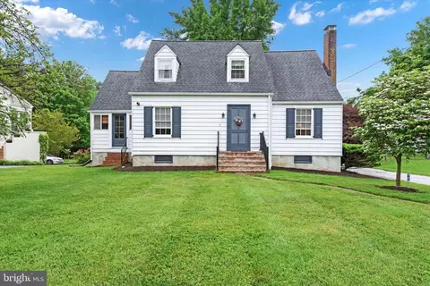 206 Central Ave, Glyndon, MD 21071