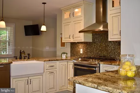 5 Collingwood Garth, Phoenix, MD 21131 photo 8