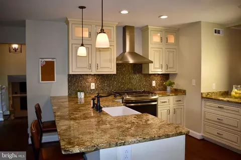 5 Collingwood Garth, Phoenix, MD 21131 photo 6