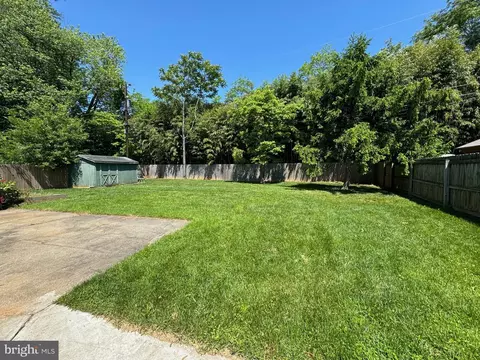 2516 Lightfoot Dr, Baltimore, MD 21209 photo 15