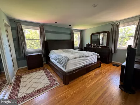 2516 Lightfoot Dr, Baltimore, MD 21209 photo 25