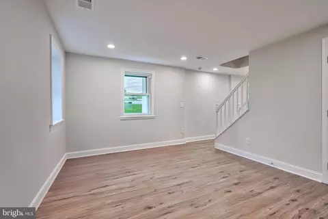 1911 Victory Dr, Halethorpe, MD 21227 photo 3