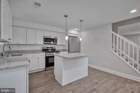 1911 Victory Dr, Halethorpe, MD 21227 photo 5