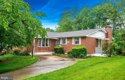 1607 Weyburn Rd, Rosedale, MD 21237
