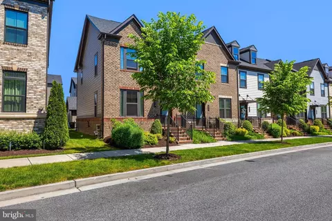 419 Redbridge St, Middle River, MD 21220