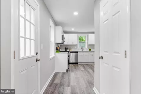 7909 Rolling View Ave, Nottingham, MD 21236 photo 7