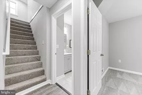 7909 Rolling View Ave, Nottingham, MD 21236 photo 13