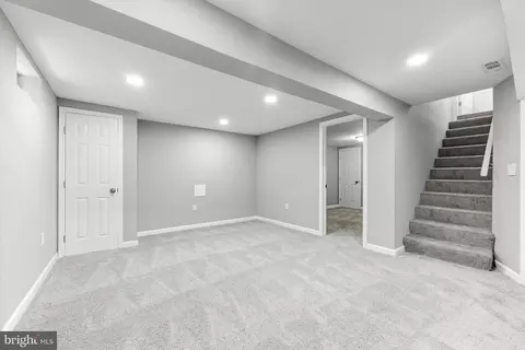 7909 Rolling View Ave, Nottingham, MD 21236 photo 27