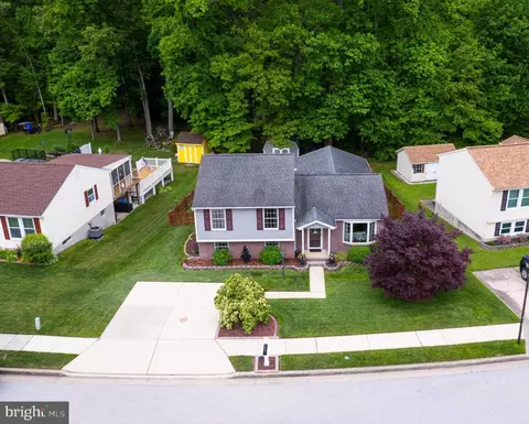 17 Congressional Ct, Middle River, MD 21220