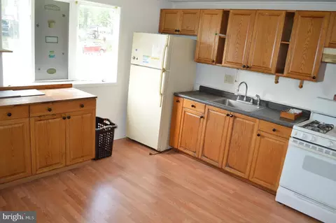 Kitchen - 3171 Freeway, Halethorpe, MD 21227 photo 2 of 2