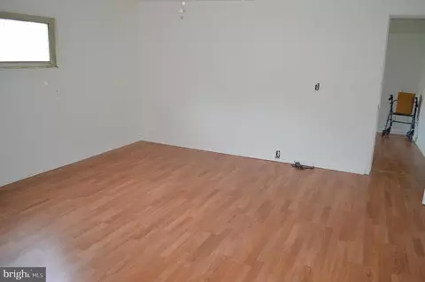 Living - 3171 Freeway, Halethorpe, MD 21227 photo 1 of 2