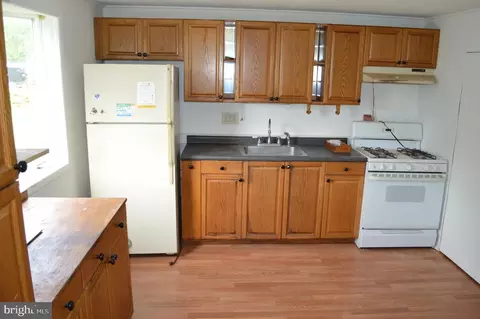 Kitchen - 3171 Freeway, Halethorpe, MD 21227 photo 1 of 2