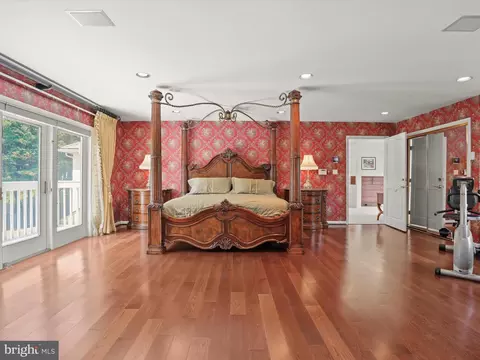 Bedroom - 4 Merry Hill Ct, Pikesville, MD 21208 photo 3 of 9