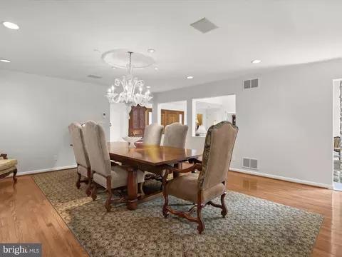 Dining - 4 Merry Hill Ct, Pikesville, MD 21208 photo 4 of 7