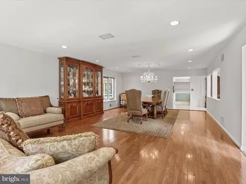Dining - 4 Merry Hill Ct, Pikesville, MD 21208 photo 5 of 7