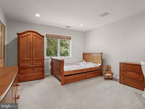 Bedroom - 4 Merry Hill Ct, Pikesville, MD 21208 photo 6 of 9