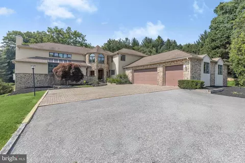 4 Merry Hill Ct, Pikesville, MD 21208