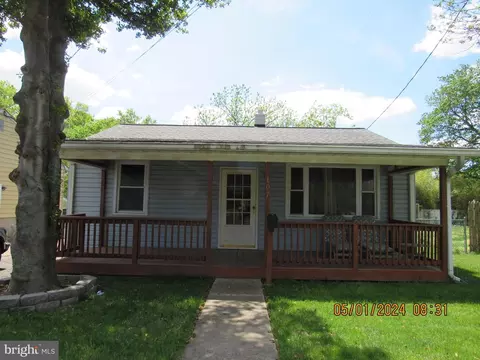 107 5th Ave, Halethorpe, MD 21227