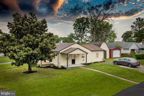 501 Compass Rd, Middle River, MD 21220