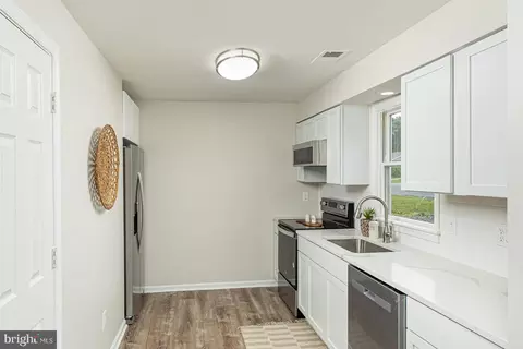 Kitchen - 501 Compass Rd, Middle River, MD 21220 photo 4 of 4
