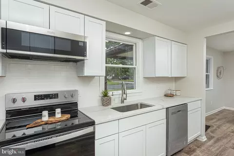 Kitchen - 501 Compass Rd, Middle River, MD 21220 photo 1 of 4