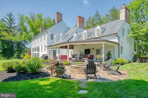 Exterior - 12605 Dulaney Valley Rd, Phoenix, MD 21131 photo 4 of 33