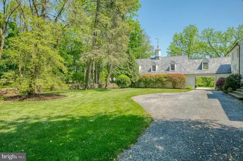 Exterior - 12605 Dulaney Valley Rd, Phoenix, MD 21131 photo 15 of 33