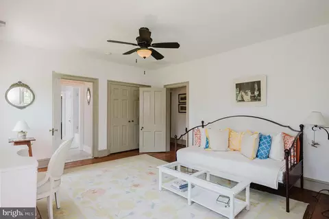 Bedroom - 12605 Dulaney Valley Rd, Phoenix, MD 21131 photo 3 of 12