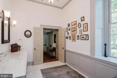 Entry Way - 12605 Dulaney Valley Rd, Phoenix, MD 21131 photo 3 of 18
