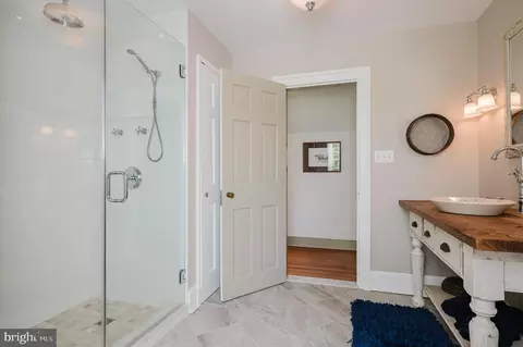 Bath - 12605 Dulaney Valley Rd, Phoenix, MD 21131 photo 14 of 15