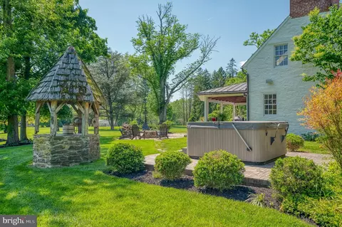 Exterior - 12605 Dulaney Valley Rd, Phoenix, MD 21131 photo 18 of 33