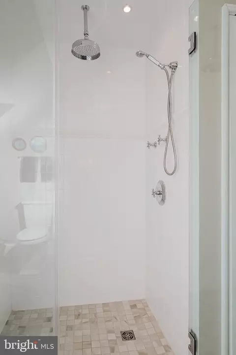 Bath - 12605 Dulaney Valley Rd, Phoenix, MD 21131 photo 15 of 15