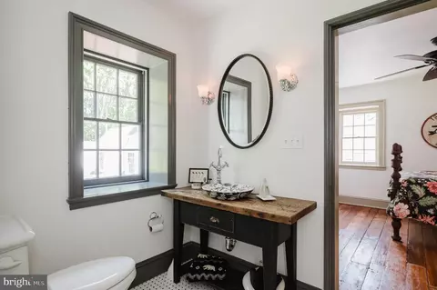 Bath - 12605 Dulaney Valley Rd, Phoenix, MD 21131 photo 7 of 15