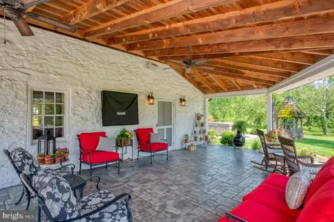 Exterior - 12605 Dulaney Valley Rd, Phoenix, MD 21131 photo 24 of 33