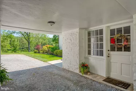 Exterior - 12605 Dulaney Valley Rd, Phoenix, MD 21131 photo 17 of 33