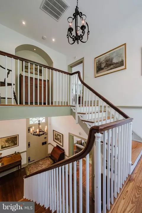 Entry Way - 12605 Dulaney Valley Rd, Phoenix, MD 21131 photo 5 of 18