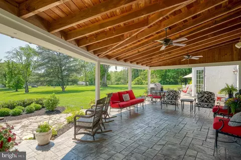 Exterior - 12605 Dulaney Valley Rd, Phoenix, MD 21131 photo 22 of 33