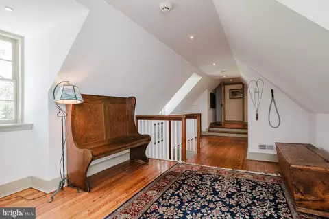 Entry Way - 12605 Dulaney Valley Rd, Phoenix, MD 21131 photo 14 of 18