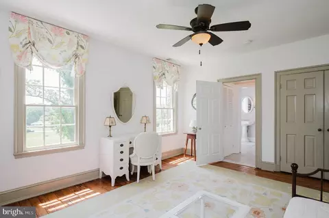 Bedroom - 12605 Dulaney Valley Rd, Phoenix, MD 21131 photo 4 of 12
