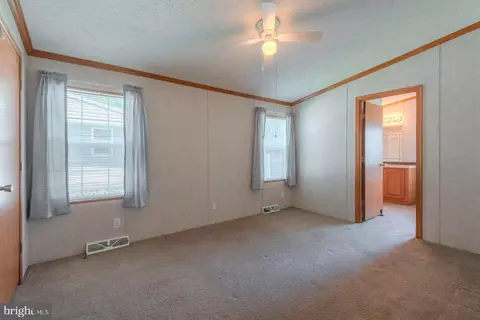 205 Trailway Rd, Middle River, MD 21220 photo 17