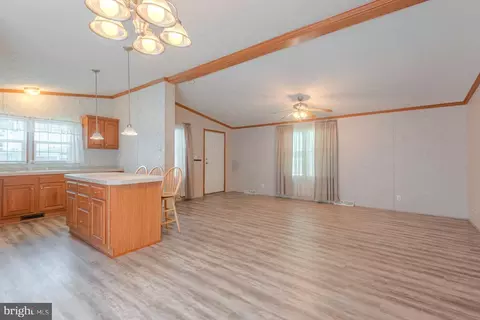 205 Trailway Rd, Middle River, MD 21220 photo 5