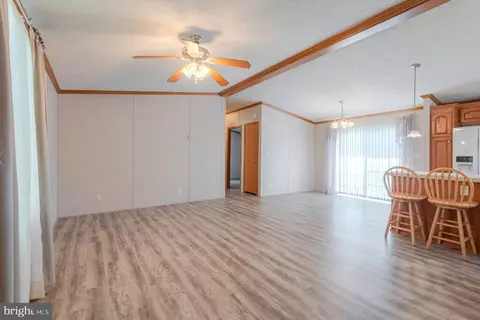 205 Trailway Rd, Middle River, MD 21220 photo 14