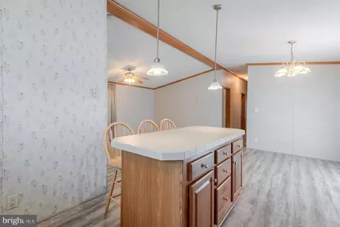 205 Trailway Rd, Middle River, MD 21220 photo 12