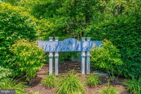 205 Trailway Rd, Middle River, MD 21220 photo 2