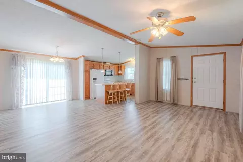 205 Trailway Rd, Middle River, MD 21220 photo 10