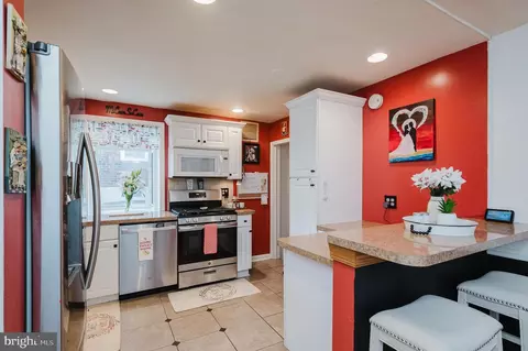 Kitchen - 17 Fuller Ave, Baltimore, MD 21206 photo 1 of 5
