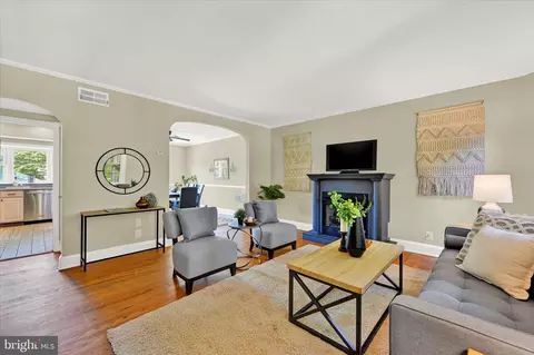 425 Dumbarton Rd, Baltimore, MD 21212 photo 6